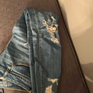 Ripped Aeo jeans